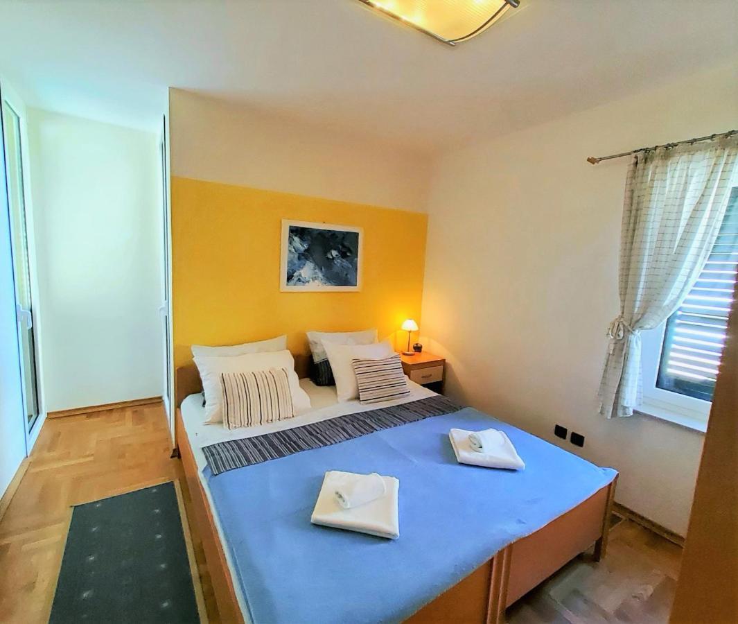 Apartments Petra I Karlo Turanj Quarto foto
